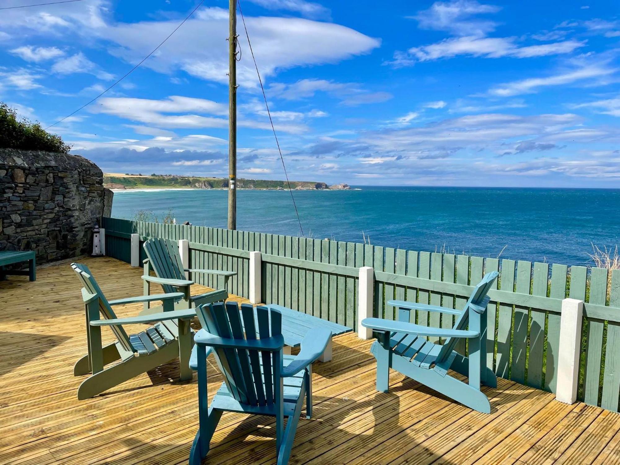 Hill Crest - Cliff Top Cottage With Stunning Views Cullen Bagian luar foto