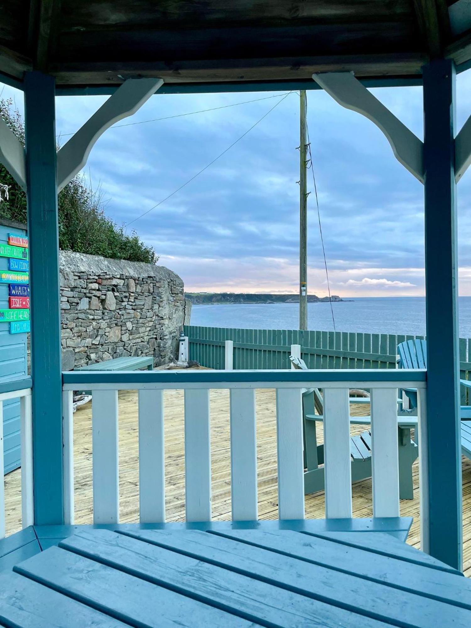 Hill Crest - Cliff Top Cottage With Stunning Views Cullen Bagian luar foto